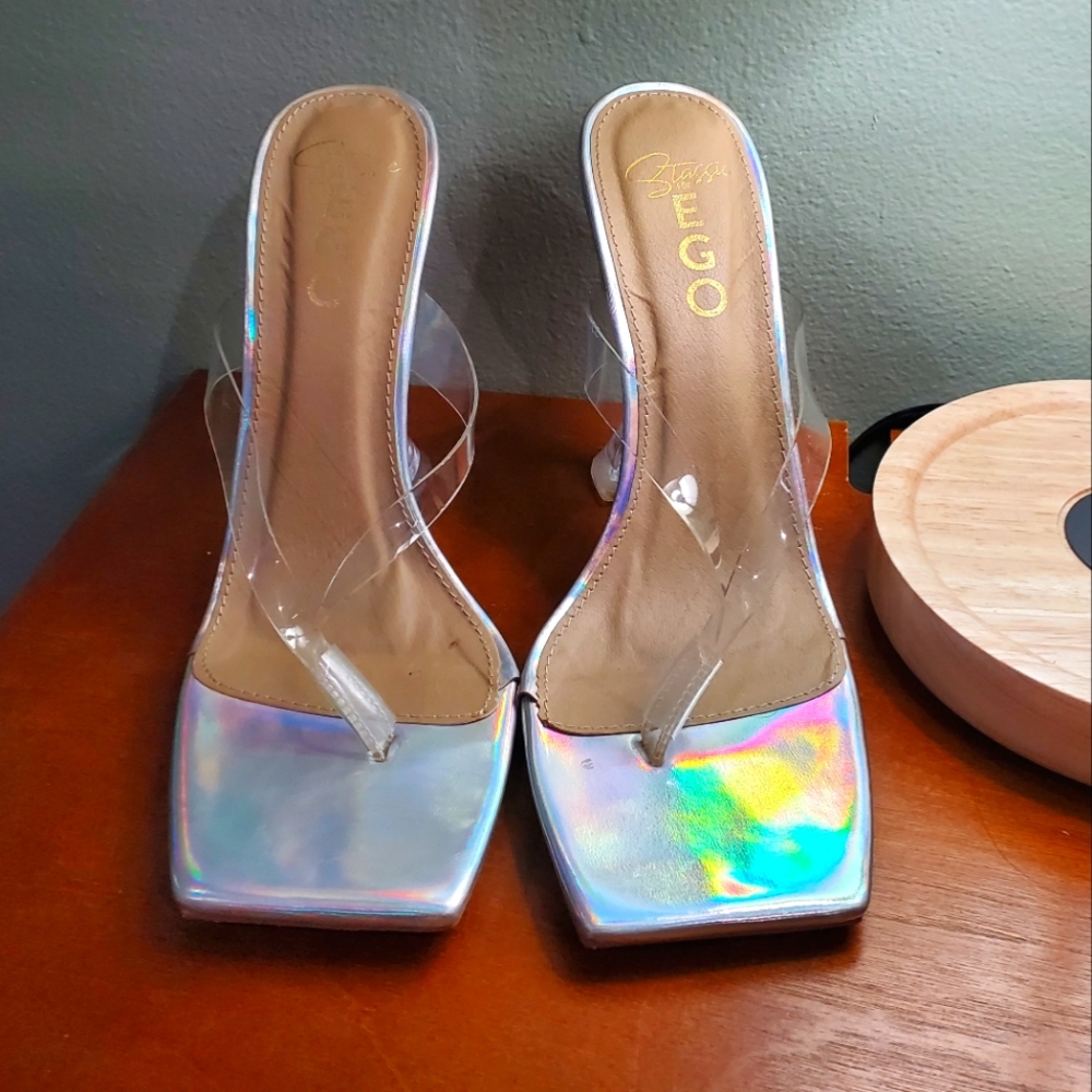 Clear Holographic Heels